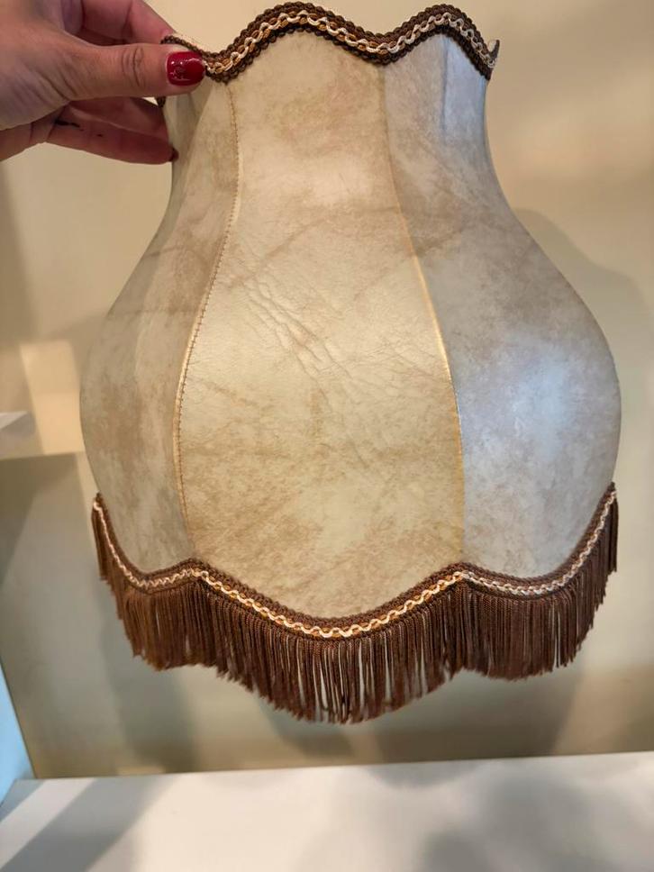 Vintage lampenkap met franjes, Huis en Inrichting, Lampen | Lampenkappen, Zo goed als nieuw, Ophalen