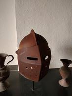 Casque ancien, Enlèvement