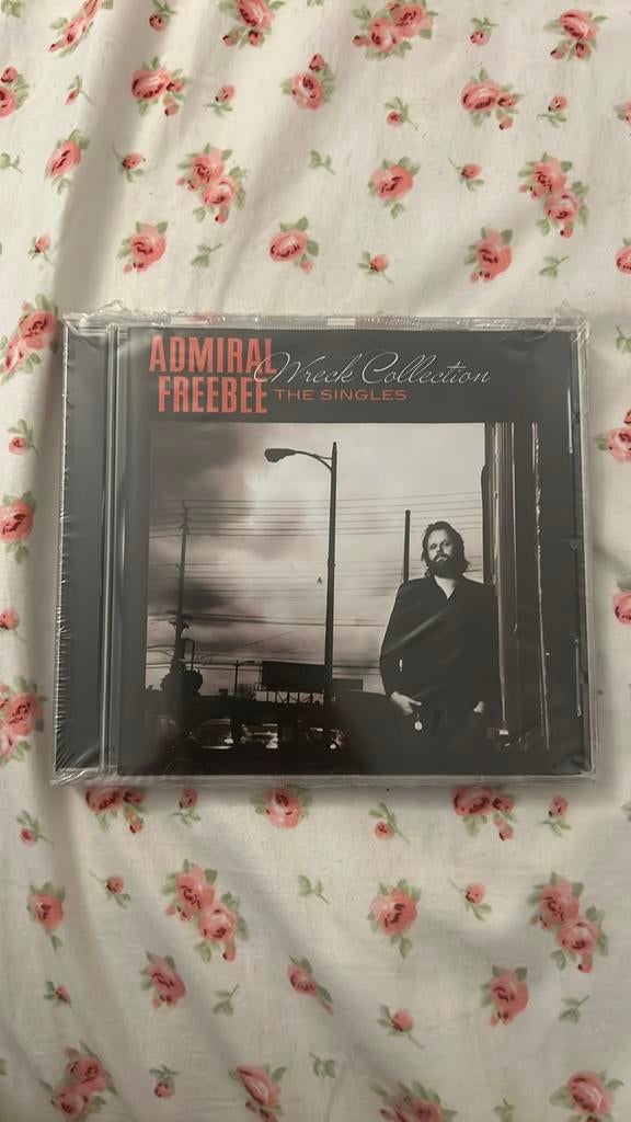 CD Admiral Freebee Wreck Collection, CD & DVD, CD | Rock, Neuf, dans son emballage, Chanteur-compositeur, Enlèvement ou Envoi