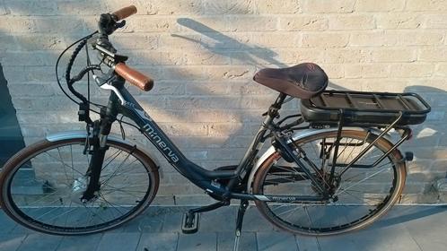 Minerva elektrische damesfiets perfecte staat goede batterij, Fietsen en Brommers, Elektrische fietsen, Zo goed als nieuw, Overige merken