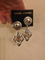 Boucles d'oreilles tendance avec clip en fer (40 g), Bijoux, Sacs & Beauté, Boucles d'oreilles, Neuf, Enlèvement, Autres matériaux