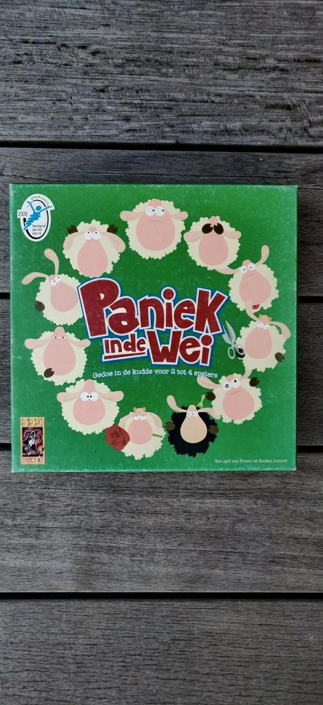 Paniek in de wei - Weer een spel van nonkel Marcel., Hobby en Vrije tijd, Gezelschapsspellen | Bordspellen, Zo goed als nieuw