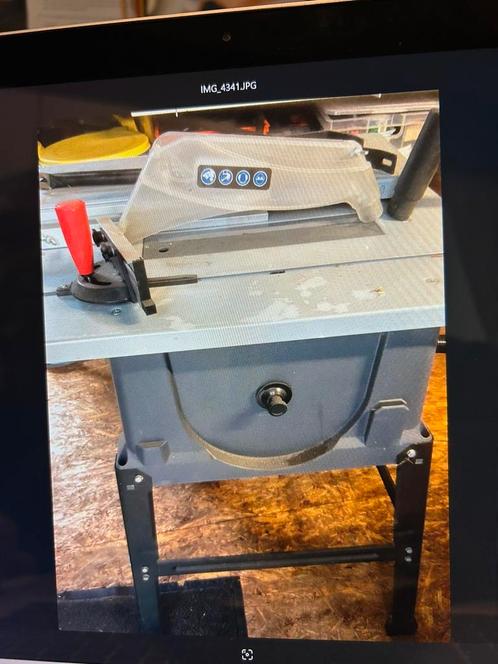 Tafelzaagmachine, Doe-het-zelf en Bouw, Gereedschap | Zaagmachines, Gebruikt, Afkortzaag, 1200 watt of meer, 70 mm of meer, Ophalen