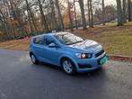 Chevrolet Aveo en parfait état ! 84000 km à blanc approuvé V, Autos, Euro 5, Achat, Entreprise, Cruise Control