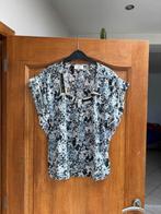 Essentiel Antwerp T.40 mouwloze blouse, Kleding | Dames, Blauw, Gedragen, Essentiel antwerp, Ophalen