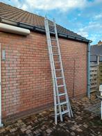 Ladder solide alu 2x12tr uitschuifbaar 6.30H kan open staan, Doe-het-zelf en Bouw, Ladders en Trappen, Ladder, Ophalen of Verzenden
