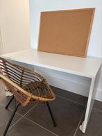 Speeltafel/ bureau plus stoel, Kinderen en Baby's, Kinderkamer | Tafels en Stoelen, Ophalen, Zo goed als nieuw, Tafel(s) en Stoel(en)