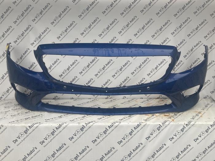 Voorbumper van een Mercedes C-Klasse, Auto-onderdelen, Carrosserie, Bumper, Mercedes-Benz, Gebruikt, 3 maanden garantie, Ophalen of Verzenden