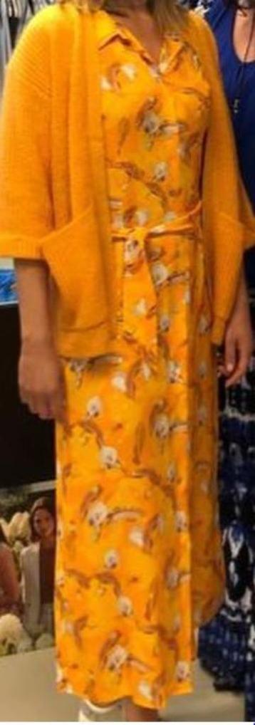 Lange jurk van Farah beschikbaar voor biedingen