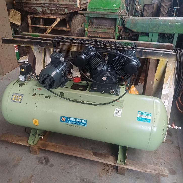Creemers compressor CSG 550/300, Doe-het-zelf en Bouw, Compressors, Ophalen