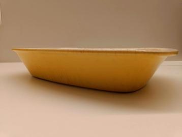 Toffe keramieken ovenschaal in originele gele kleur - retro! beschikbaar voor biedingen