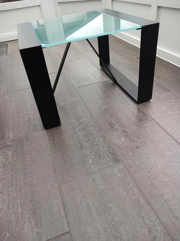 Table basse avec structure en métal et verre., Moins de 50 cm, 50 à 100 cm, Verre, Enlèvement