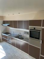 Oude, nette keuken met toestellen, Huis en Inrichting, Ophalen, Bruin