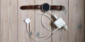 Fossil Men Smartwatch met lederen bandje in cognac kleur beschikbaar voor biedingen
