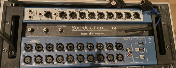 Soundcraft UI24R - digitale rack mixer 24ch, Muziek en Instrumenten, Mengpanelen, Gebruikt, 20 kanalen of meer, Microfooningang