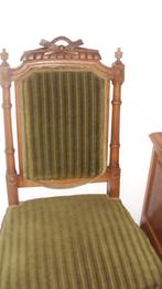oude stoelen in prima staat, Enlèvement