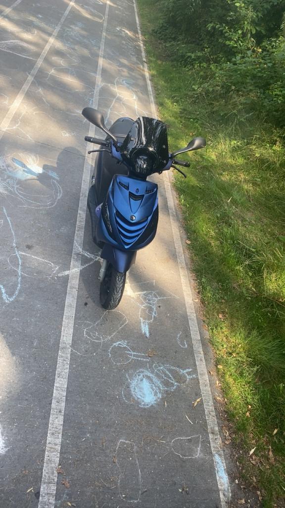 Piaggio zip 4t iget, Fietsen en Brommers, Scooters | Piaggio, Zo goed als nieuw, Zip, Klasse B (45 km/u), Benzine, Ophalen