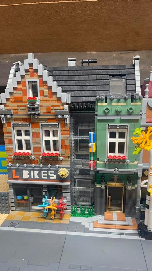 Lego modulars, Kinderen en Baby's, Speelgoed | Bouwstenen, Zo goed als nieuw, Ophalen
