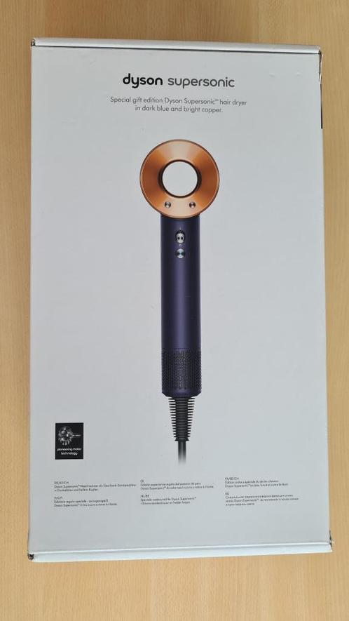 Dyson Supersonic Special Gift Edition, Bijoux, Sacs & Beauté, Beauté | Soins des cheveux, Comme neuf, Sèche-cheveux, Enlèvement ou Envoi