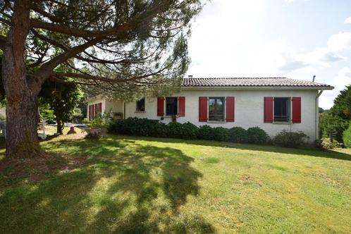 Maison avec vue et 18000M2 de terrain et piscine, Immo, Étranger, France, Maison d'habitation, Campagne