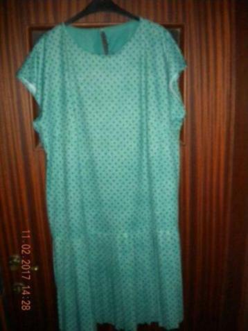 Feestelijk kleed/jurk met ceintuur + bijpassend vest (M.50) beschikbaar voor biedingen