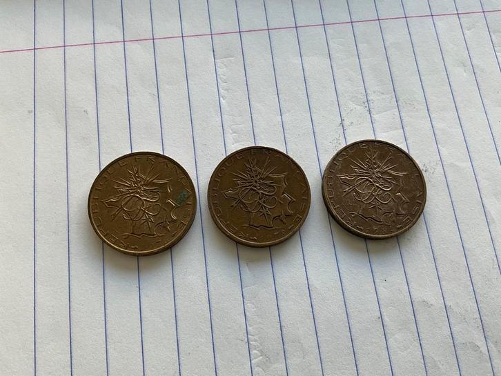 3  Franse 10 franc munten van het type Mathieu,, Postzegels en Munten, Postzegels | Europa | Frankrijk, Ophalen of Verzenden