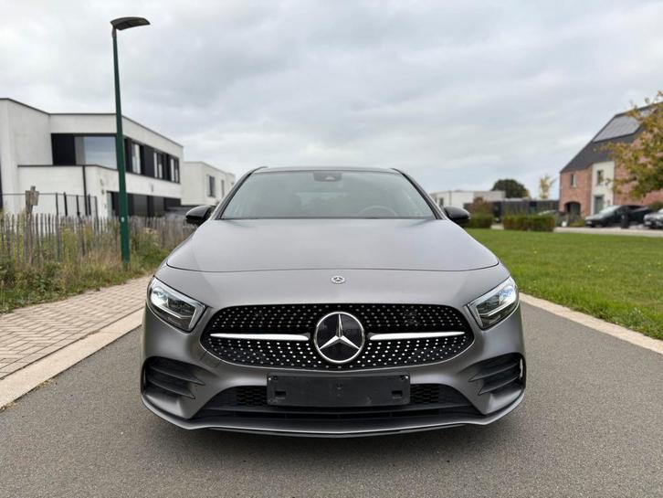 Mercedes benz A200 AMG PACK*Mat grijs/Bixenon*carplay/12 ma, Auto's, Mercedes-Benz, Bedrijf, Te koop, A-Klasse, Aangepast voor mindervaliden