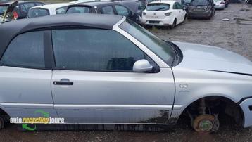 Portier 2Deurs rechts van een Volkswagen Golf (LB7Z) beschikbaar voor biedingen