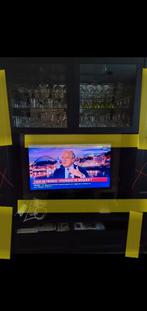 Ikea - Besta - tv-meubel (laag) + vitrinekast (boven), Ophalen, Zo goed als nieuw