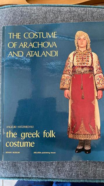 The costume of arachova and atalandi beschikbaar voor biedingen