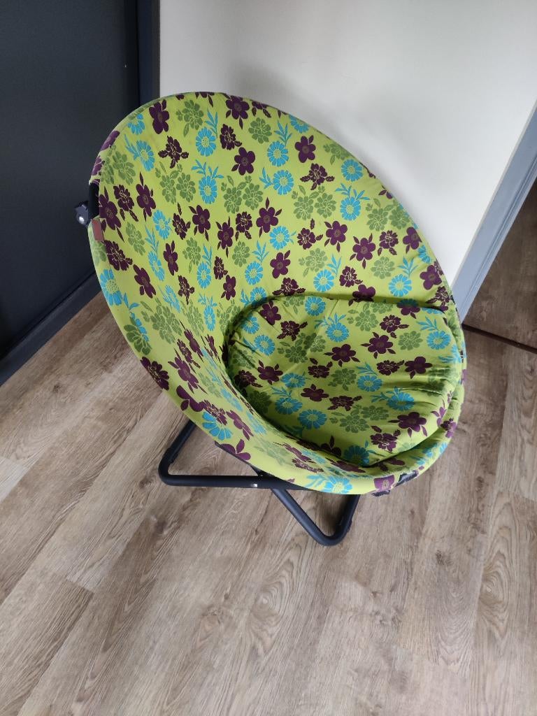 Fleurige bloemen stoel, Ophalen