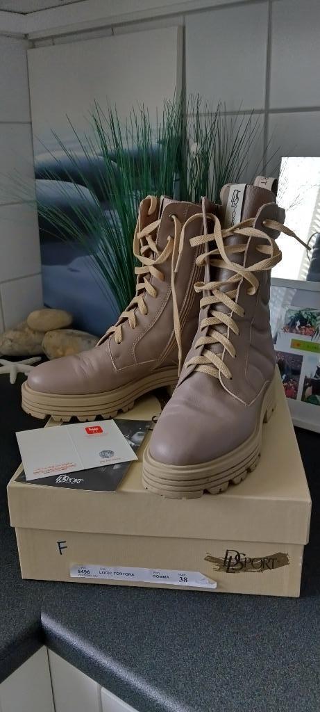 veter laarzen DLS MT 38/ taupe kleur, Kleding | Dames, Schoenen, Zo goed als nieuw, Lage of Enkellaarzen, Overige kleuren, Verzenden