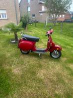 Vespa pk 50 s en parfait état année 1985 km 8465, Fietsen en Brommers, Ophalen, Zo goed als nieuw