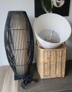 GRATIS! - Lamp, rieten mand en lampenkap, Ophalen, Zo goed als nieuw