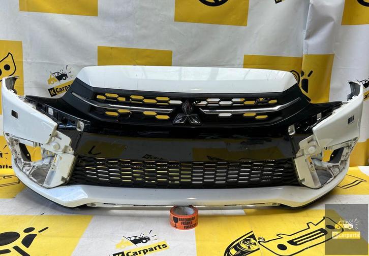 Mitsubishi ASX Outlander Sport voorbumper KLS 6400J025ZZ, Auto-onderdelen, Carrosserie, Bumper, Mitsubishi, Voor, Gebruikt
