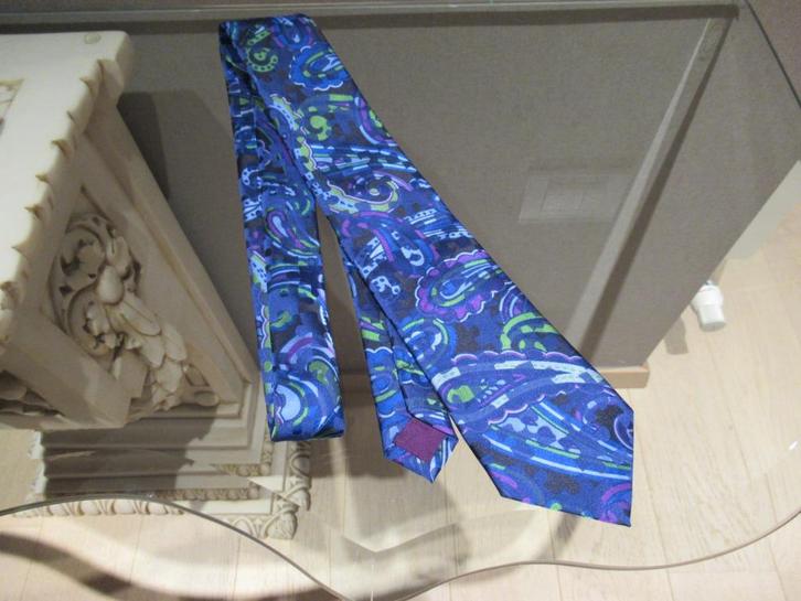 Nieuwe Etro das met groene, blauwe en paarse tinten, Kleding | Heren, Stropdassen, Nieuw, Met patroon, Blauw, Verzenden