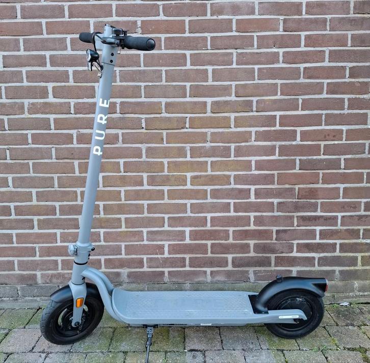 PURE AIR ELECTRIC SCOOTER - 2 de generatie (grijs), Vélos & Vélomoteurs, Trottinettes, Utilisé, Step électrique (E-scooter), Enlèvement