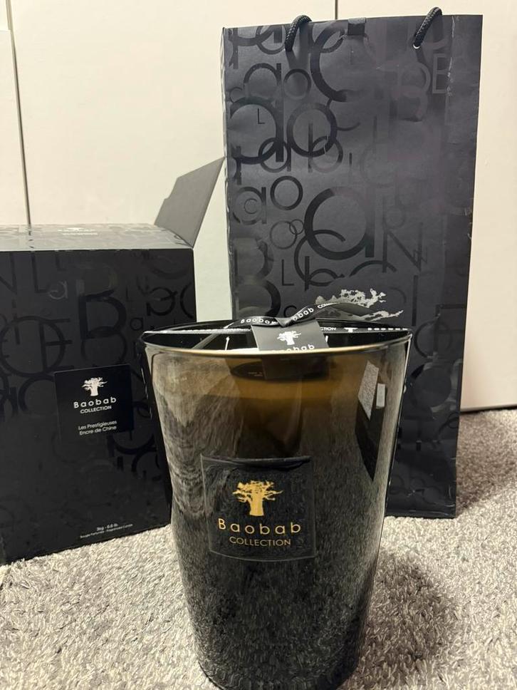 Bougie parfumée Baobab Collection – Les prestigieuses, Maison & Meubles, Accessoires pour la Maison | Vases, Comme neuf, Noir