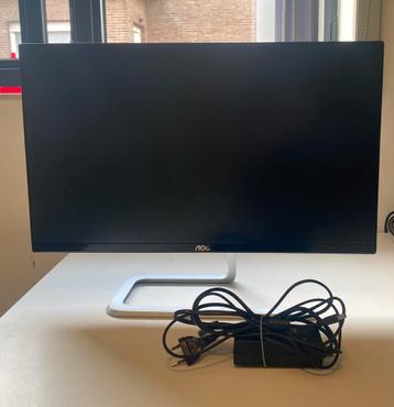 AOC 24 inch monitor beschikbaar voor biedingen