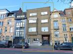 Ruime woning met 9 kamers, praktijk vrij beroep, kantoor,, Par agence ou courtier, Gand, 280 kWh/m²/an, 9 pièces