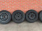 Winterbanden Peugeot 208, Auto-onderdelen, Banden en Velgen, Ophalen, 15 inch, Winterbanden