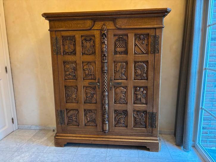 Halkast met houtsculptuur, Antiek en Kunst, Antiek | Kantoor en Zakelijk, Ophalen