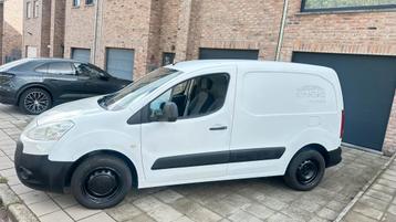 Peugeot Partner 1.6HDi* 2012*utilitaire *29.000km**Euro5*1er beschikbaar voor biedingen