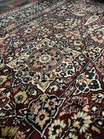 Oosters vloerkleed 245x345, Ophalen, Zo goed als nieuw, 200 cm of meer, 200 cm of meer