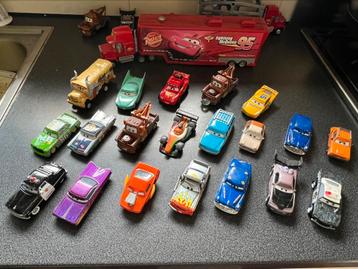 Disney poxar cars chhicl hicks mater mack truck beschikbaar voor biedingen