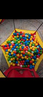 Hoog ballenbad met +- 200 gekleurde ballen, Ophalen of Verzenden, Gebruikt