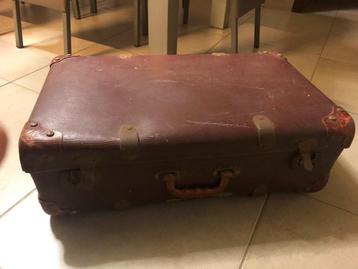 Ancienne valise de voyage