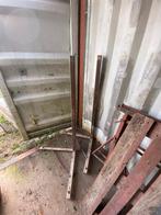 Zelfstel profiel, Doe-het-zelf en Bouw, IJzerwaren en Bevestigingsmiddelen, Ophalen, Zo goed als nieuw, Schroeven