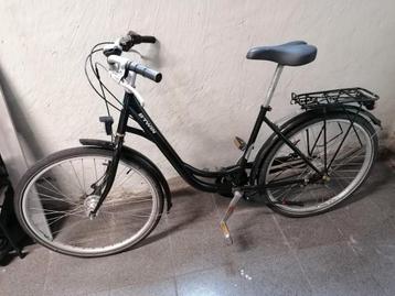 Damesfiets Btwin beschikbaar voor biedingen