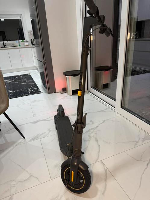 Ninebot G2 Max Zo goed als nieuw! 3 maanden oud mét garantie, Fietsen en Brommers, Steps, Zo goed als nieuw, Elektrische step (E-scooter)